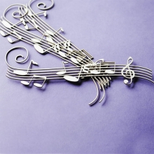 Tre vita chipboardbårder med notlinjer i identiska delar.