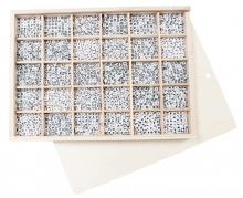 Trälåda med Pärlor 7 mm - Bokstäver och Siffror - 1500 st
