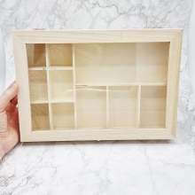 Träask med Glaslock - Tittskåp 10 Fack - 31x22 cm