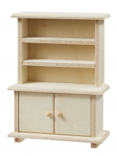 Skänk av trä i miniatyrformat med enkel design i klassisk stil.