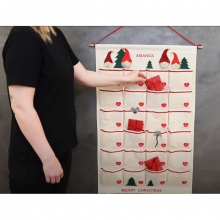 Tygförvaring med 24 Fickor Natur 93x60 cm Paketkalender