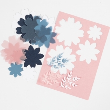 Blomsterranka i kartong och pergamentpapper DIY Inspiration