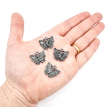 Charms 23 x 19 mm Fjärilar 4 st Metall till scrapbooking, pyssel och hobby