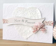 Kort & Kuvert 5-pack A6 Embossed White Flourish Ruby Rock-It Papper Bröllop Kärlek