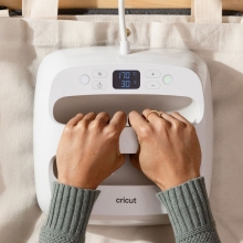 Cricut EasyPress SE - Värmepress 22.5x22.5 cm + Matta