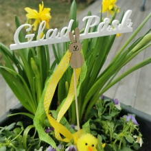 Glad Påsk Skylt Med Pinne - Vit - 9 x 2,5 cm