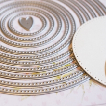 Dies RoxStamps Stitches Cirkel Prickiga stygn 11,5 cm Jul stans