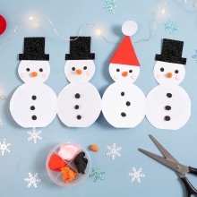 Julpyssel Snögubbar på rad Jul Pyssel Inspiration