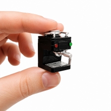 Miniatyr Espresso Maskin 3x2 cm Svart och Silver