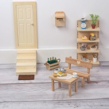 Miniatyr Hylla i trä 16 cm med justerbara hyllplan