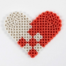 Pärlplatta Nabbi BioBeads - Hjärta - 7 x 8,5 cm