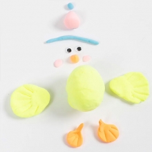 Mini Kit DIY - Påskfamilj i Modellera, påskypyssel för barn med silk clay