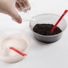 DIY Pysselkit - Resingjutning - Svarta och Vita Snäckor
