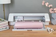 Silhouette CAMEO 4 Plus 15" Extra Bred Portrait Skärmaskin