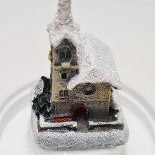 Miniatyr Hus Kyrka med Snö 3,5 cm Slott Stuga