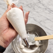 Spritsat Vax Till Dessertljus, bakelseljus, whipped wax candle, grädde