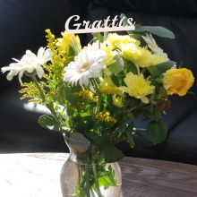 Grattis Skylt Med Pinne - Vit - 9 x 2,5 cm