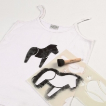 T-shirt stl. medium Vit Rund hals till scrapbooking, pyssel och hobby