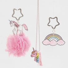 Halsband med enhörning gjord av krympplast Inspiration Smyckestillverkning