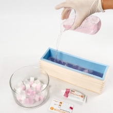 Silkonform i Träbox - 8x27,5x8,6 cm - 1500 ml