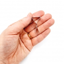 Återanvändbar vekhållare för kraftigare veke med diameter 3-11 mm. Används till marschaller, ljusfat, trädgårdsljus och gjutna l