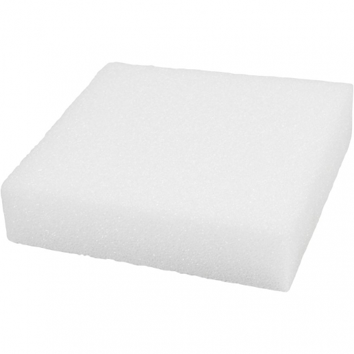 Vit skumgummiplatta 20x20 cm och 4,5 cm tjock, avsedd som underlag för nålfiltning.