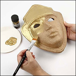 Mask målad med Art metal färg